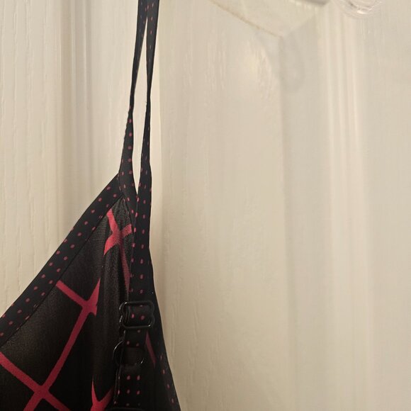 Top - Picture 2 of 5